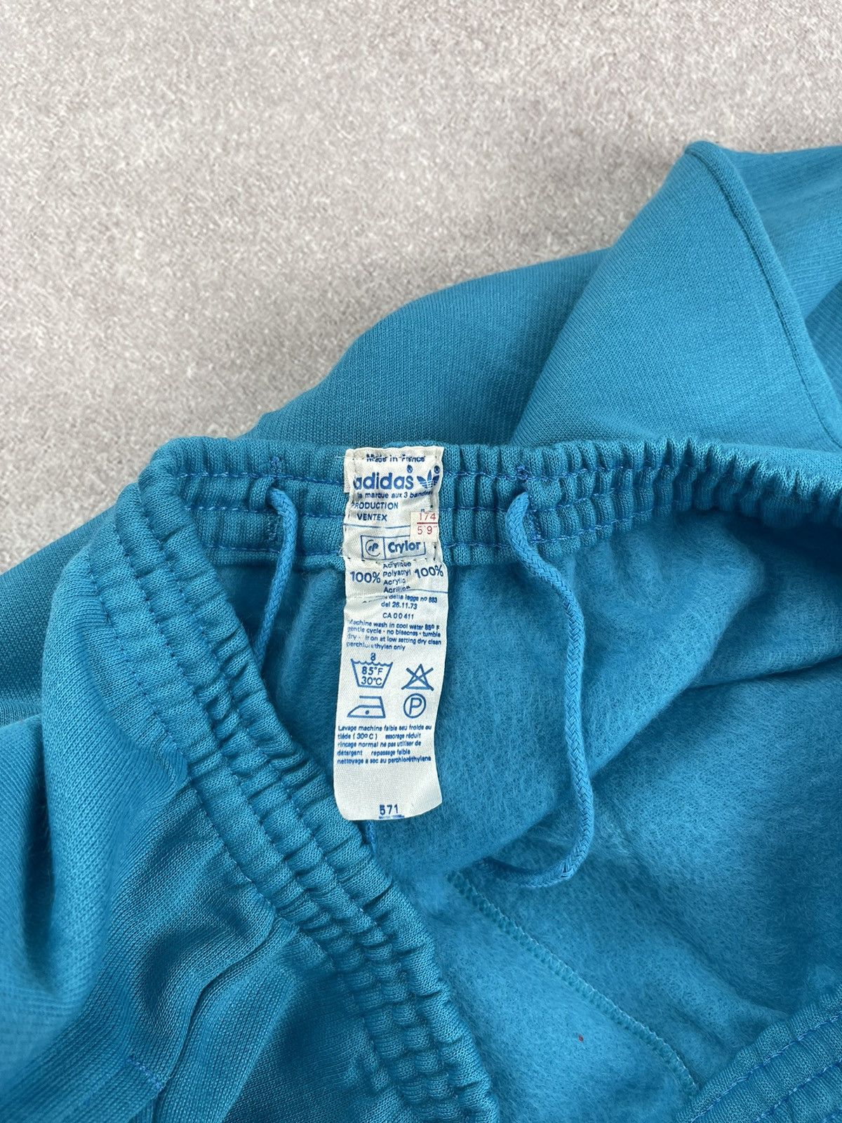Adidas Vintage Adidas Ventex Retro Tracksuit Made in France Size M Size US M / EU 48-50 / 2 - 15 Thumbnail