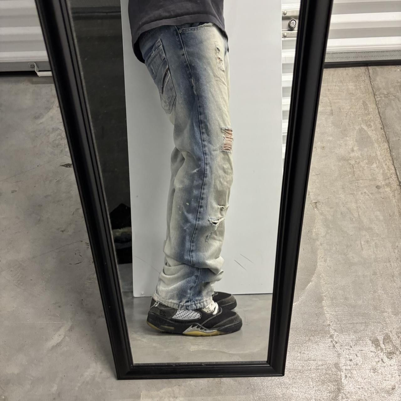 Vintage Crazy Vintage Y2K/2000s Grunge Faded Wash Distressed Mall Goth Denim Jeans! Size US 31 - 2 Thumbnail