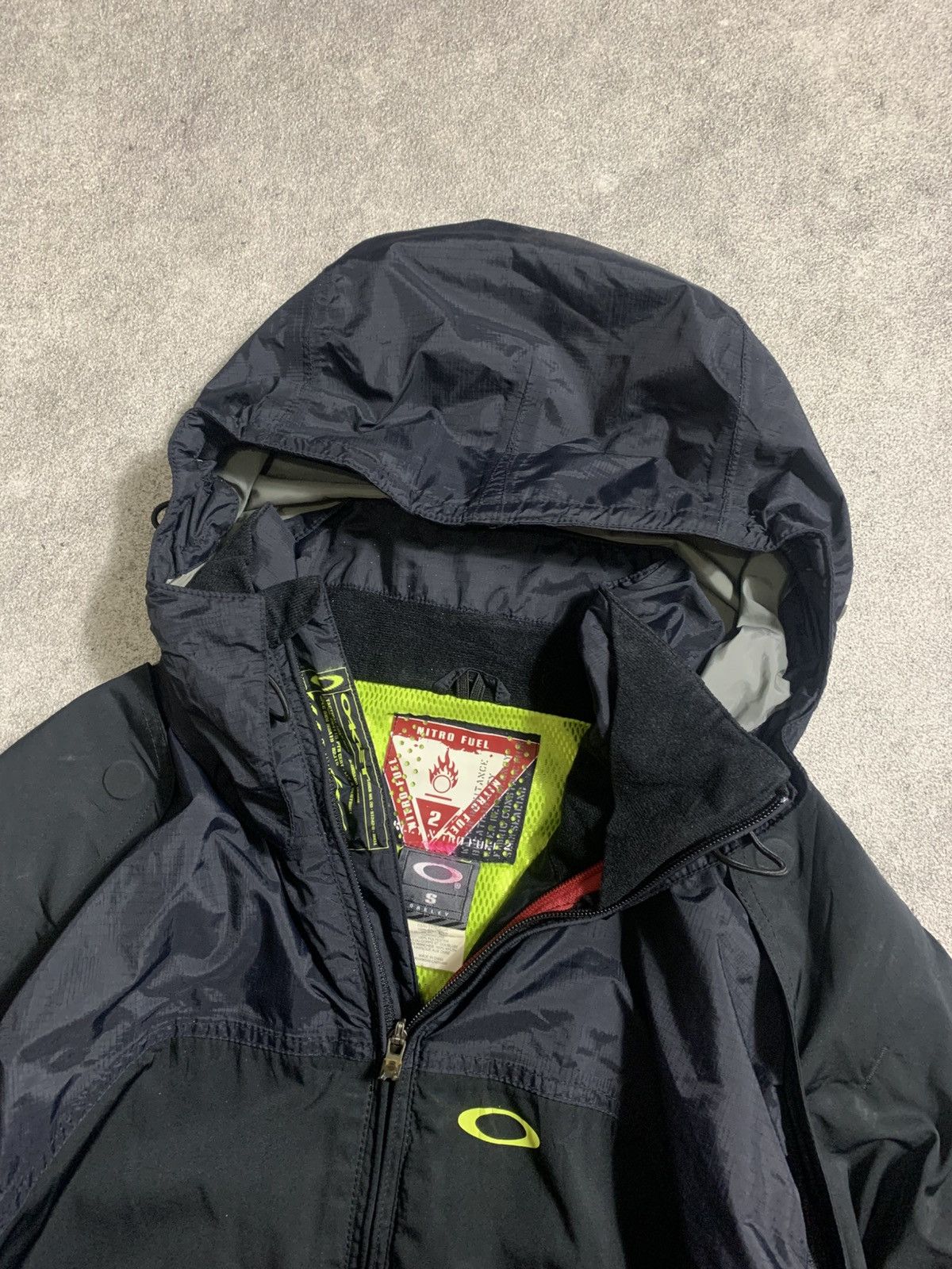 Vintage 00s Oakley nitro fuel 2 magnetic jacket