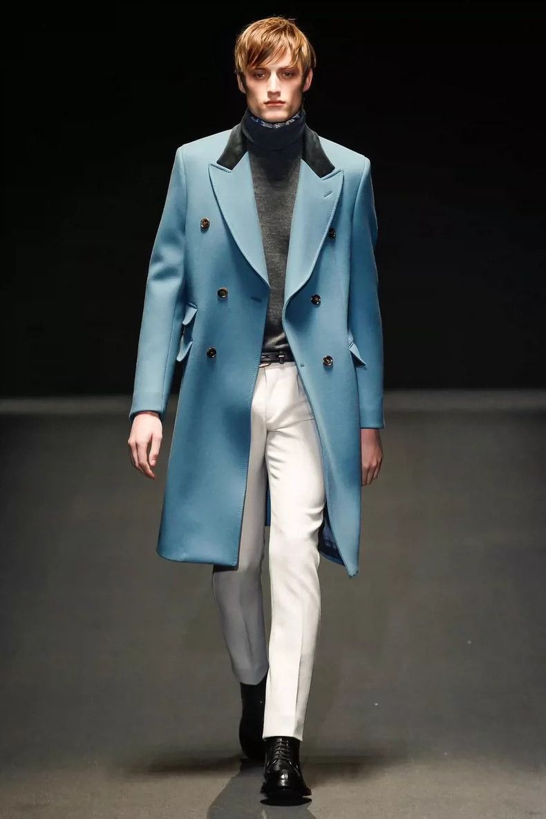 Gucci Gucci Show peacock blue double-breasted coat Size US S / EU 44-46 / 1 - 2 Thumbnail