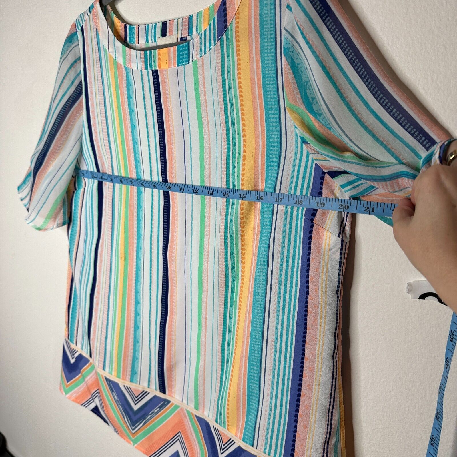 Other Chico's Aqua Peach Aztec Striped Boxy Blouse Short Sleeve 1 Size S / US 4 / IT 40 - 9 Thumbnail