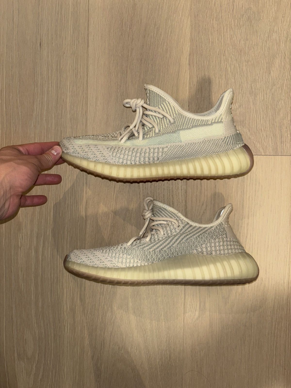 Adidas Yeezy 350 v2 Size US 9 / EU 42 - 2 Thumbnail