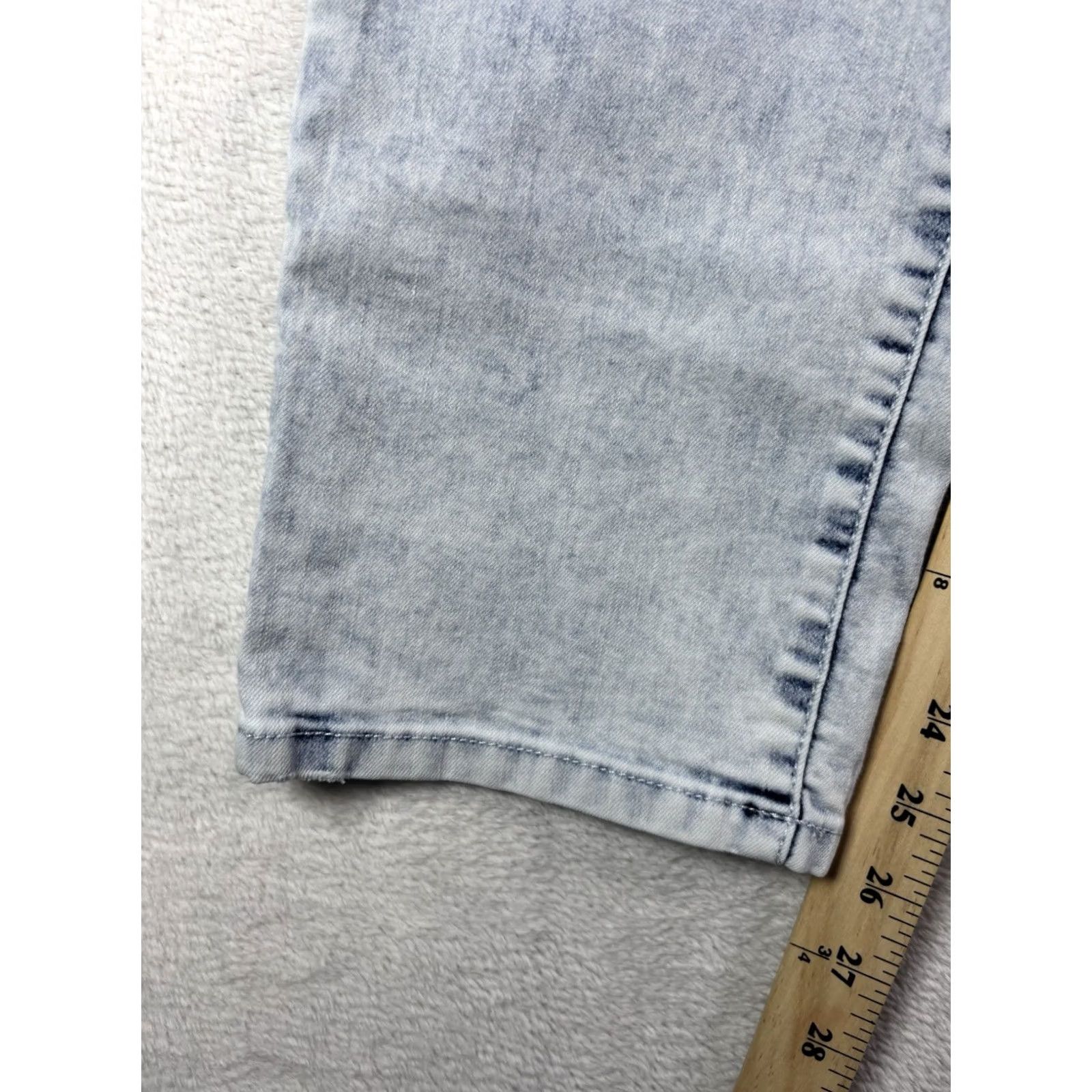 Vintage Jennifer Lopez Jeans Women's Capri Tie Dye Blue White Light Wash Size 10 Size 32" / US 10 / IT 46 - 4 Thumbnail