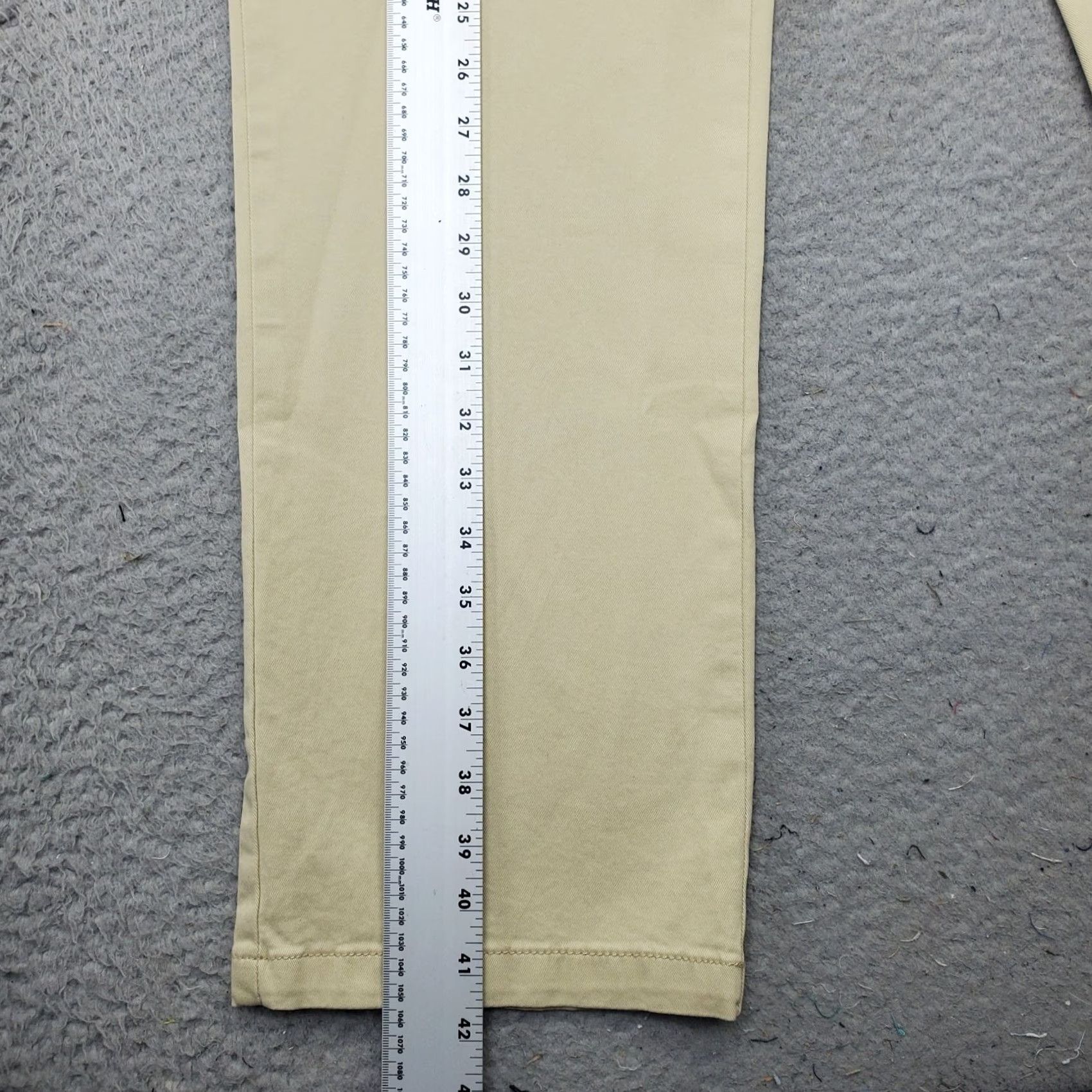 Izod IZOD Mens Chino Pants Straight Leg Flat Front 38 Tan Stretch Classic Fit Mens Size 38 Tan Chino Pants Size US 38 / EU 54 - 3 Thumbnail