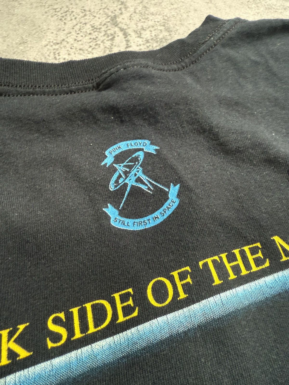 Pink Floyd Vintage T-shirt Pink Floyd Dark Side of the Moon 2008 Size US L / EU 52-54 / 3 - 8 Thumbnail