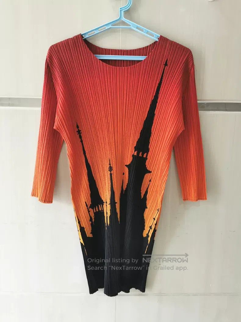 Issey Miyake Issey Miyake Halloween Castle Long Top Size L / US 10 / IT 46 - 1 Thumbnail