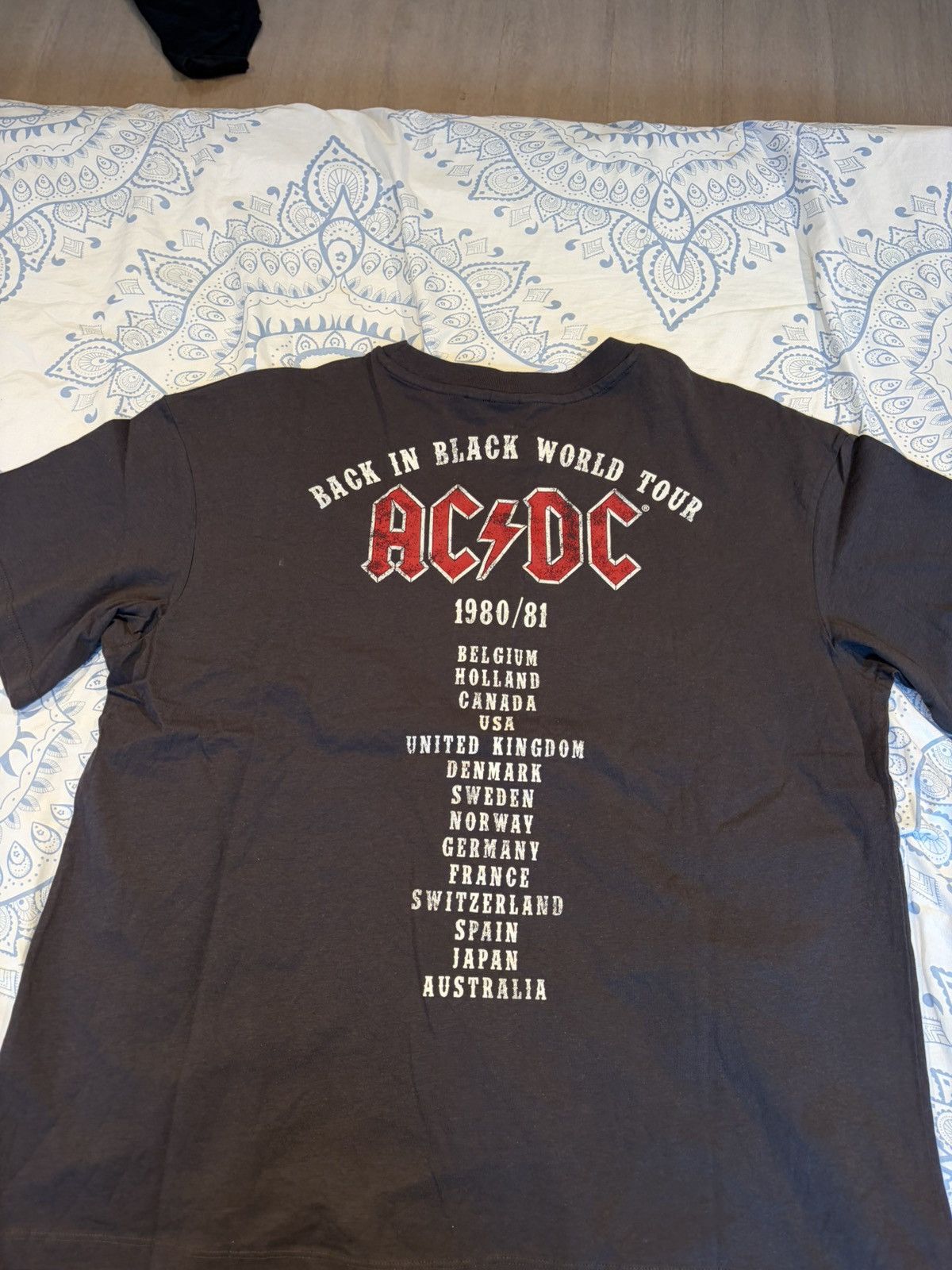 Vintage AC/DC Shirt medium Size US M / EU 48-50 / 2 - 4 Thumbnail