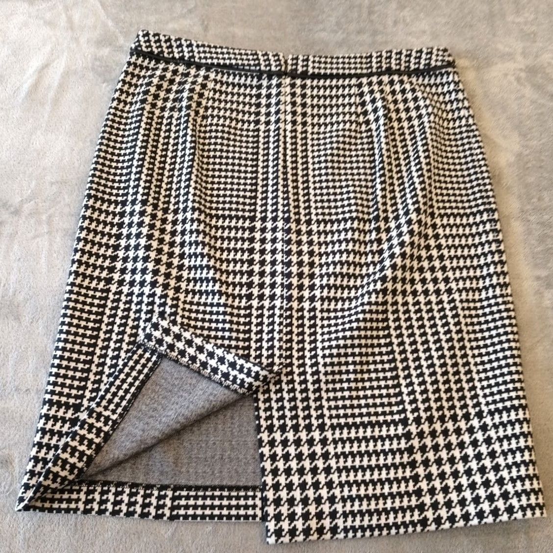 Talbots Talbots Skirt 12 Black Plaid Knee Length Pencil Slit Size 34" / US 12 / IT 48 - 6 Thumbnail