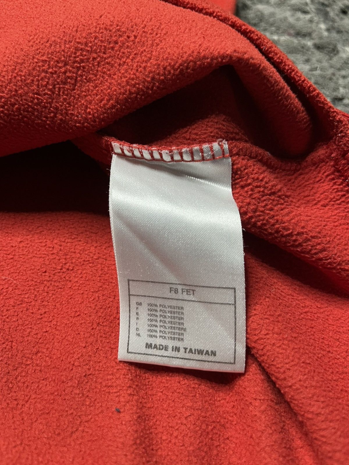 Nike Vintage Red Crewneck Sweatshirt Basic Fleece Big Nike Swoosh Size US L / EU 52-54 / 3 - 6 Thumbnail