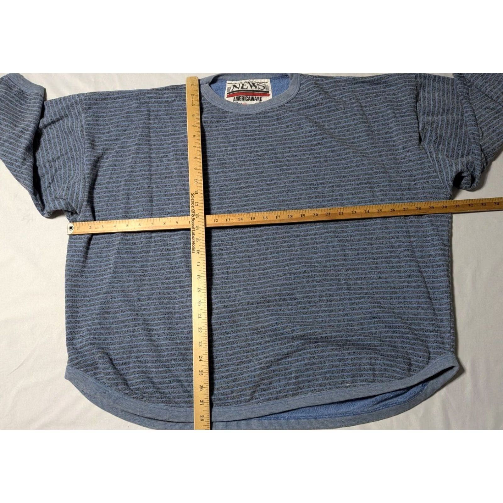 Vintage VTG 80s INTERNATIONAL NEWS AMERICAWARE Oversized Blue Striped Sweatshirt Shirt Womens Size ONE SIZE - 7 Thumbnail