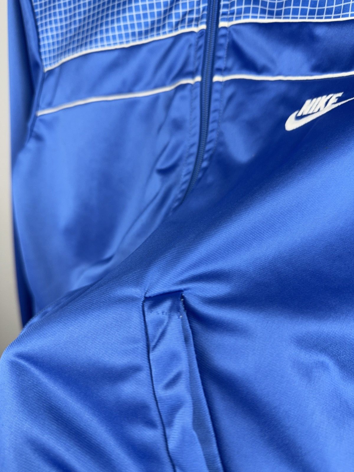 Nike Vintage Retro 80s Nike Sportswear Track Jacket UK Made S Size US S / EU 44-46 / 1 - 4 Thumbnail