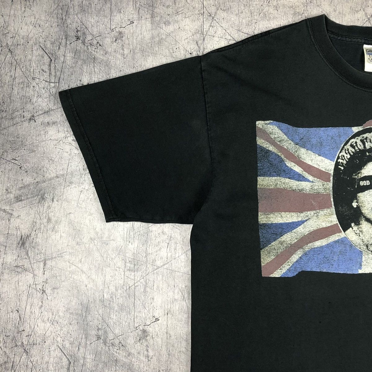 Band Tees Vintage 2002 Sex Pistols God Save Queen Tee Size US XL / EU 56 / 4 - 5 Thumbnail
