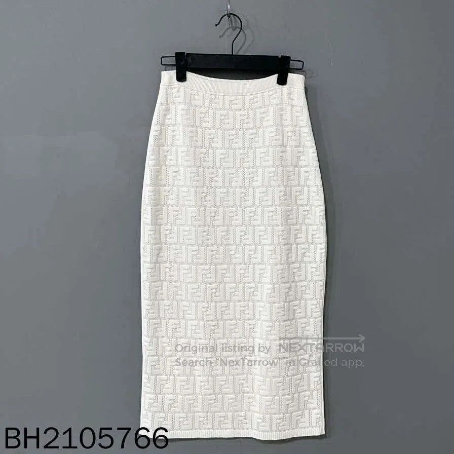 Fendi FENDI Monogram Cardigan Skirt Vest Set. Size US S / EU 44-46 / 1 - 5 Thumbnail