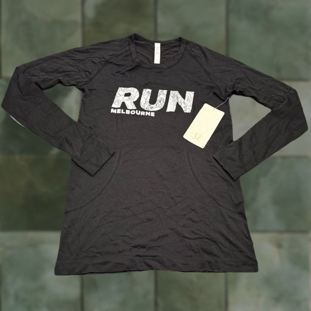 Lululemon NWT Lululemon Swiftly Tech Long Sleeve Crew Melbourne Run Australia Size 10 Ladies Black Shirt Athletic Zip? Pullover Size L / US 10 / IT 46 - 1 Thumbnail