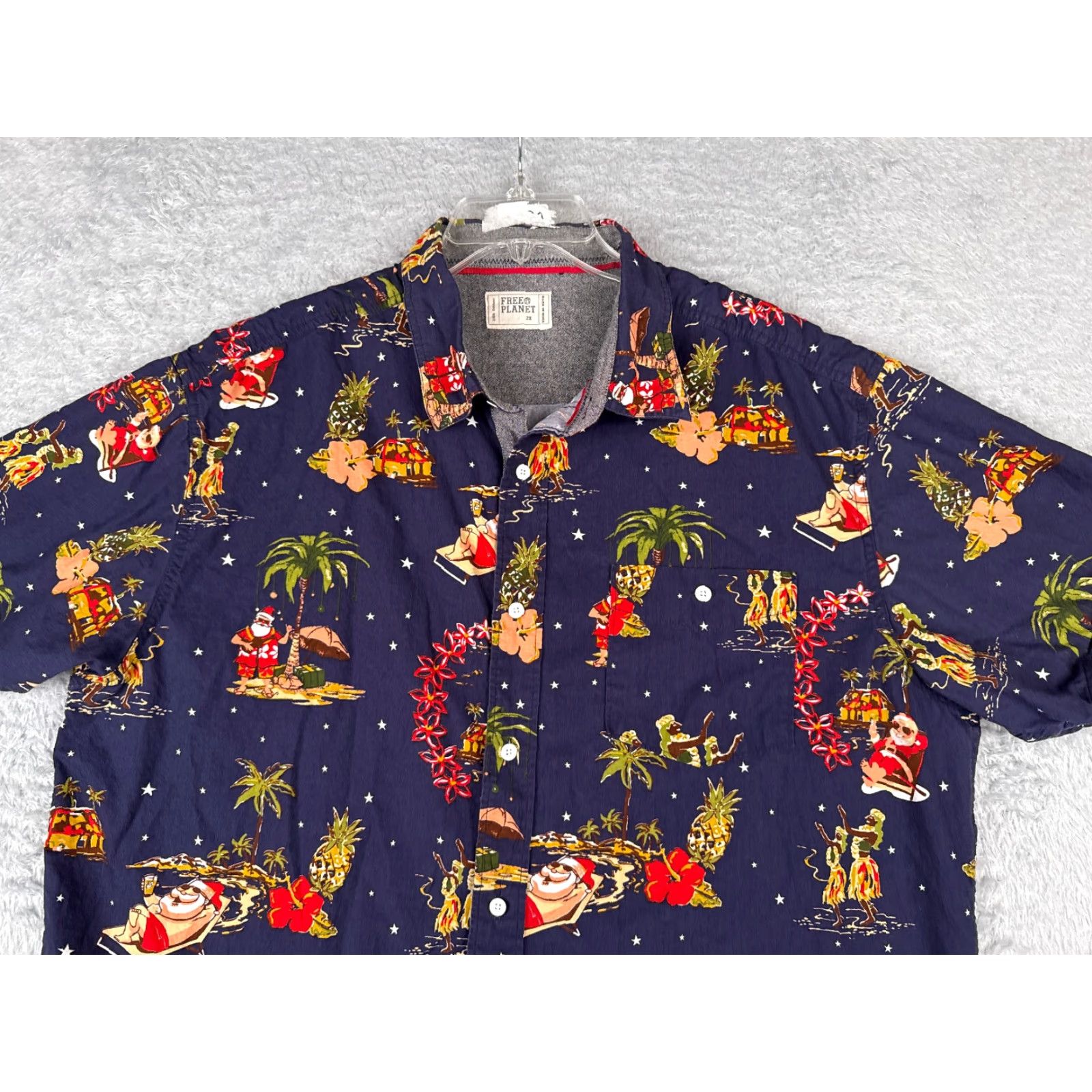 Vintage Free Planet Shirt Mens 2XL Blue Floral Santa Chistmas Luau Hawaiian Dress Shirt 2XL Mens Blue Floral Santa Christmas Theme Hawaiian Luau Shirt Size US XXL / EU 58 / 5 - 7 Thumbnail
