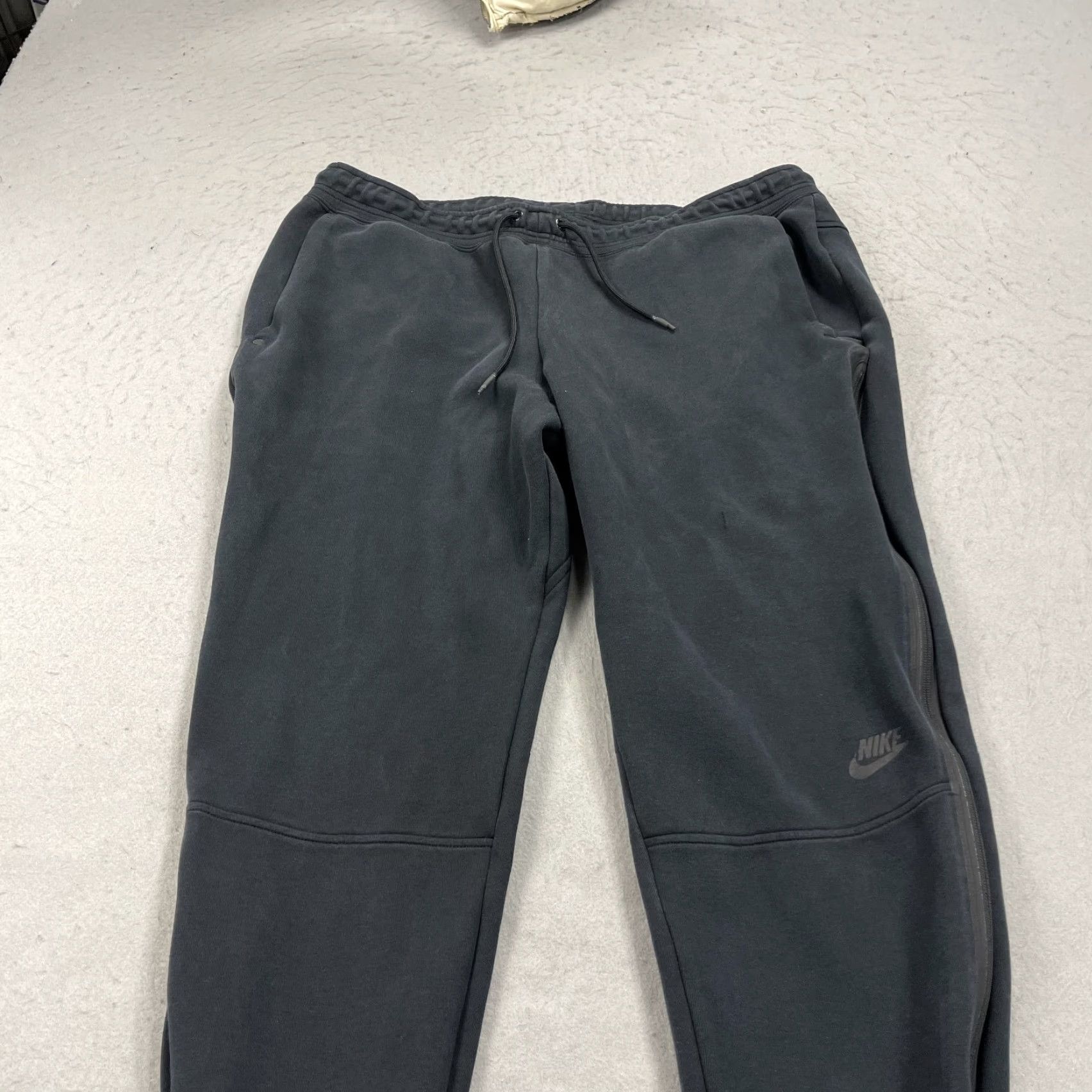Nike Nike Tech Fleece Joggers Mens XL Black Sweatpants Logo Drawstring NSW Casual Size US 36 / EU 52 - 3 Thumbnail