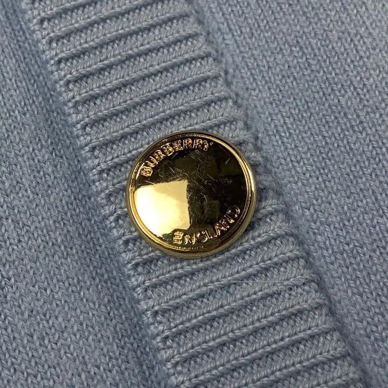 Burberry Burberry Light Blue Wool Knit Sweater. Size XS / US 0-2 / IT 36-38 - 3 Thumbnail