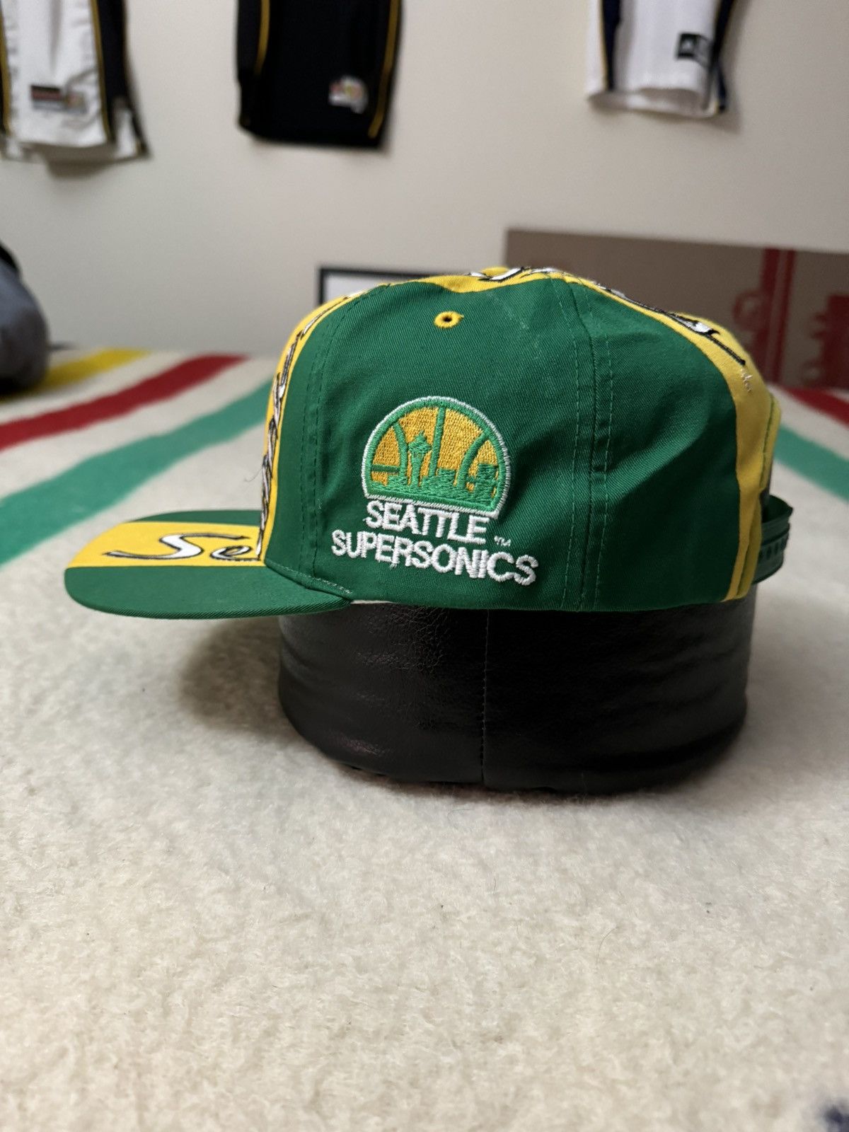 Logo Athletic × NBA × Sports Specialties Sports Specialties Seattle SuperSonics Sonics Hat snapback Size ONE SIZE - 11 Thumbnail