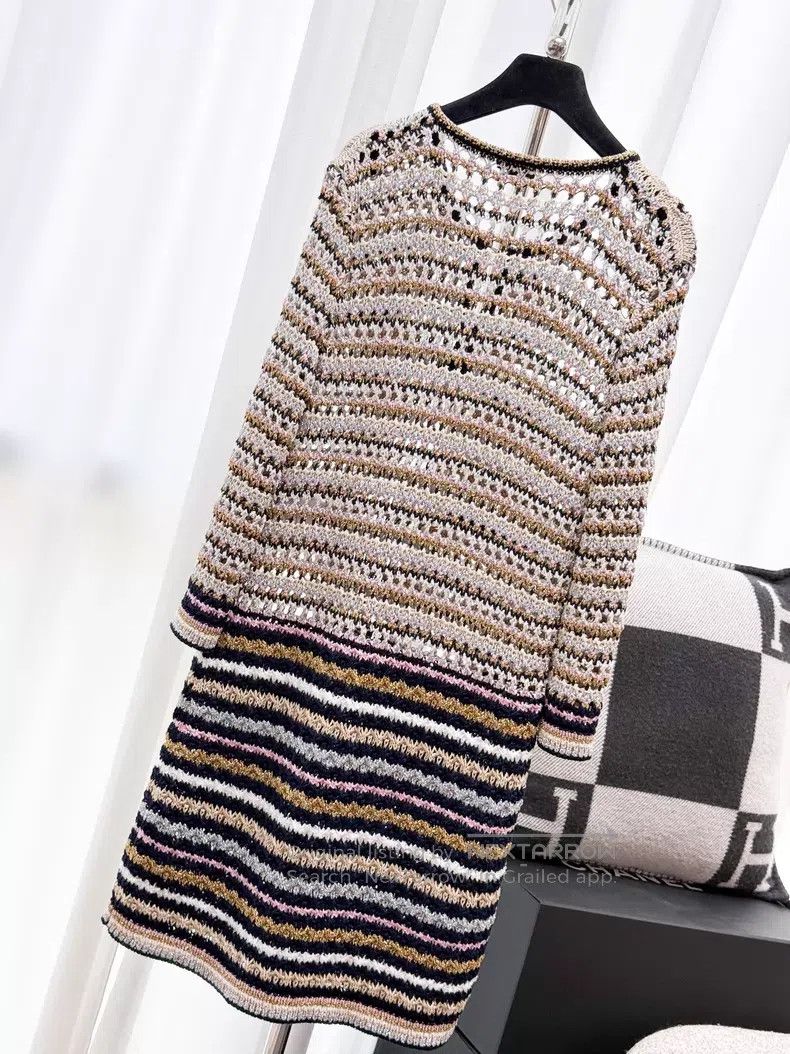 Chanel Chanel Gold-plated fine glitter bow button long-sleeved kn Size S / US 4 / IT 40 - 3 Thumbnail