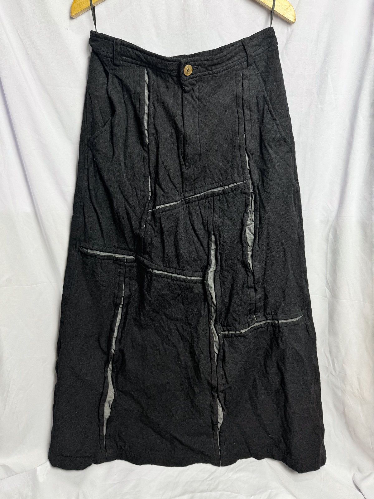 Comme des Garcons ❤️‍🔥SOLD❤️‍🔥 Comme Des Garcons Skirt Black For Men/Women Size US 30 / EU 46 - 1 Thumbnail