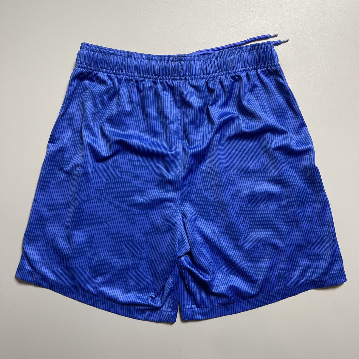 Nike × Vintage ENGLAND NIKE 2020 EURO FOOTBALL SOCCER AWAY SHORTS #7 Size US 38 / EU 54 - 5 Thumbnail
