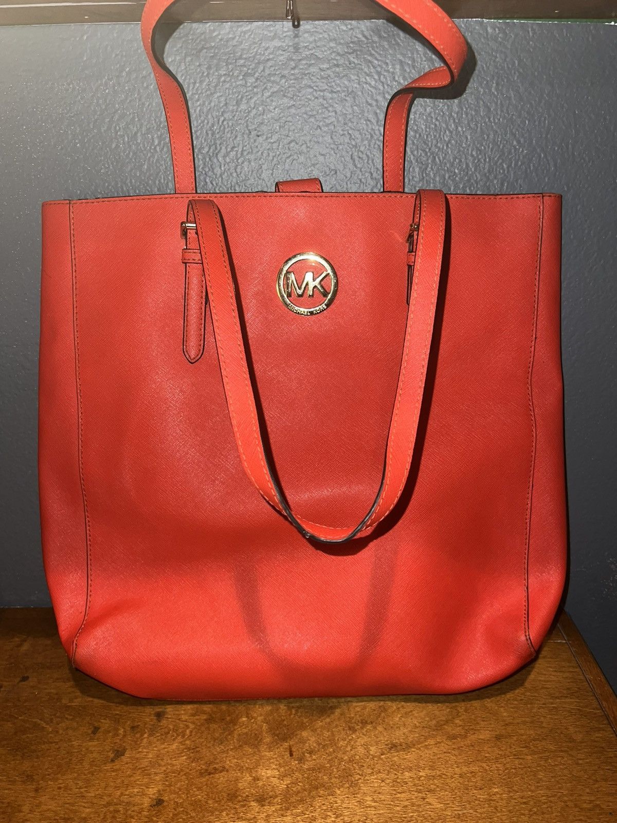 Michael Kors Michael Kors Saffiano Leather Bag Size ONE SIZE - 9 Thumbnail