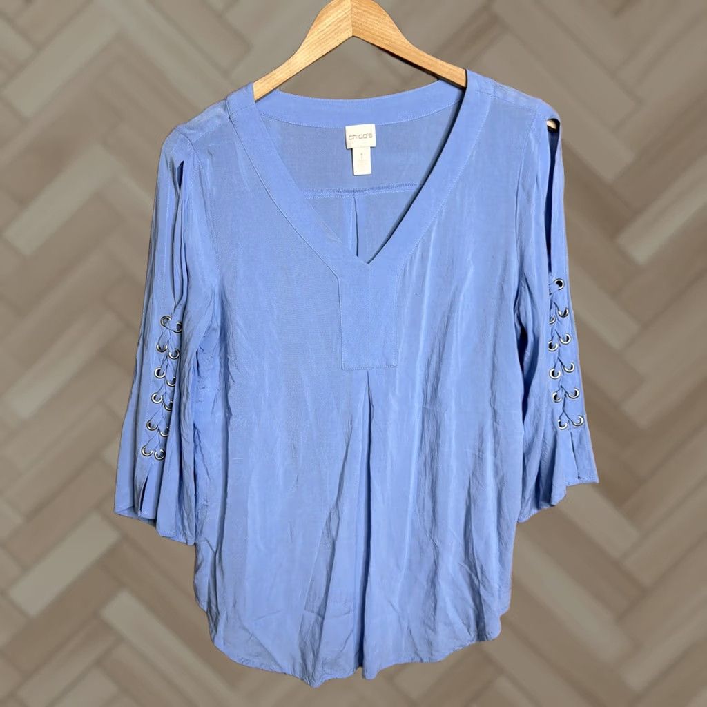 Vintage Chico's Blouse Women's V-Neck Beaded 3/4 Sleeve Blue 1 Regular Viscose Adult Casual/Travel/Party/Cocktail/Night Out Women Size XS / US 0-2 / IT 36-38 - 1 Thumbnail