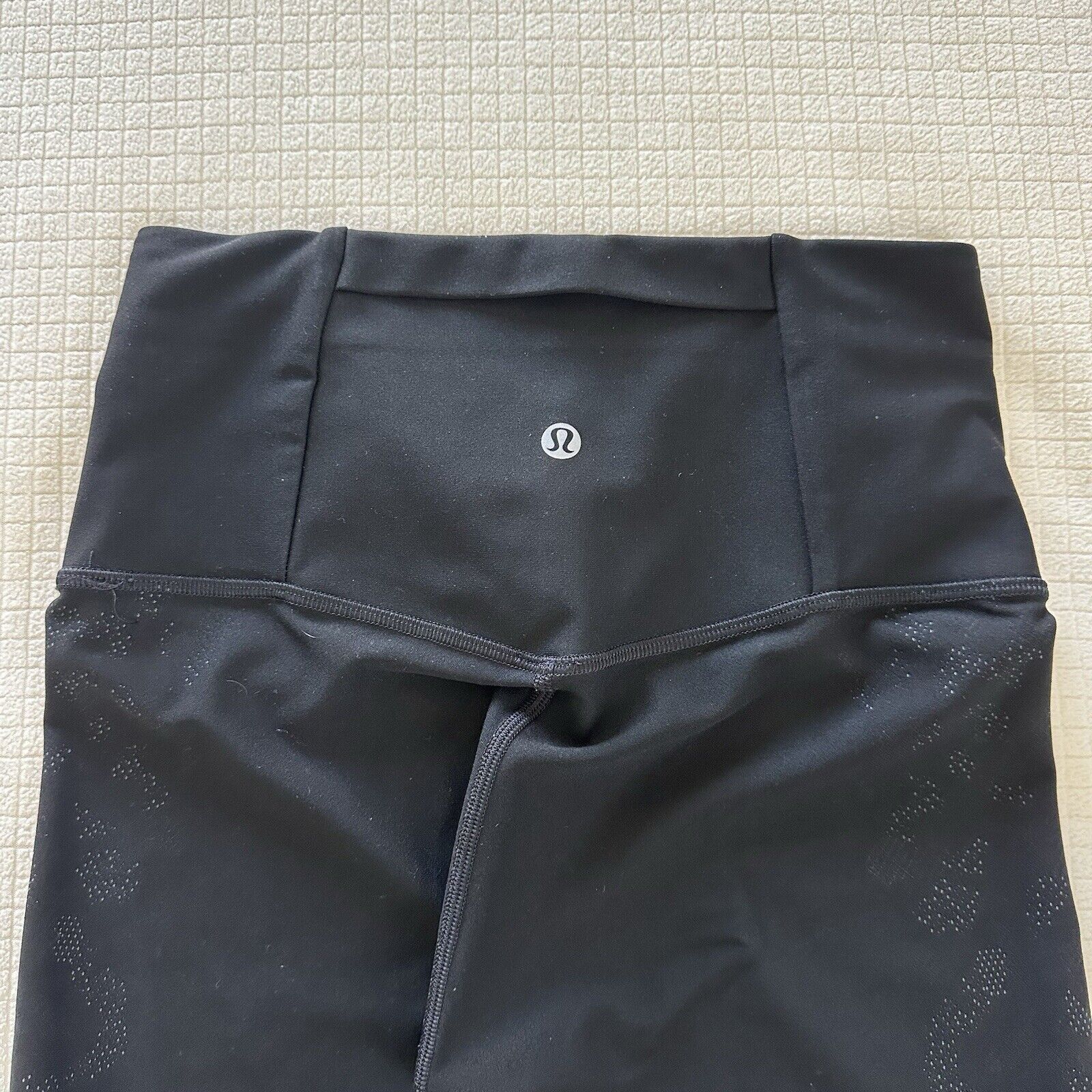 Lululemon Lululemon Camo Mapped Out Sense Knit Hi Rise Black Sz 6 Size 28" / US 6 / IT 42 - 7 Thumbnail