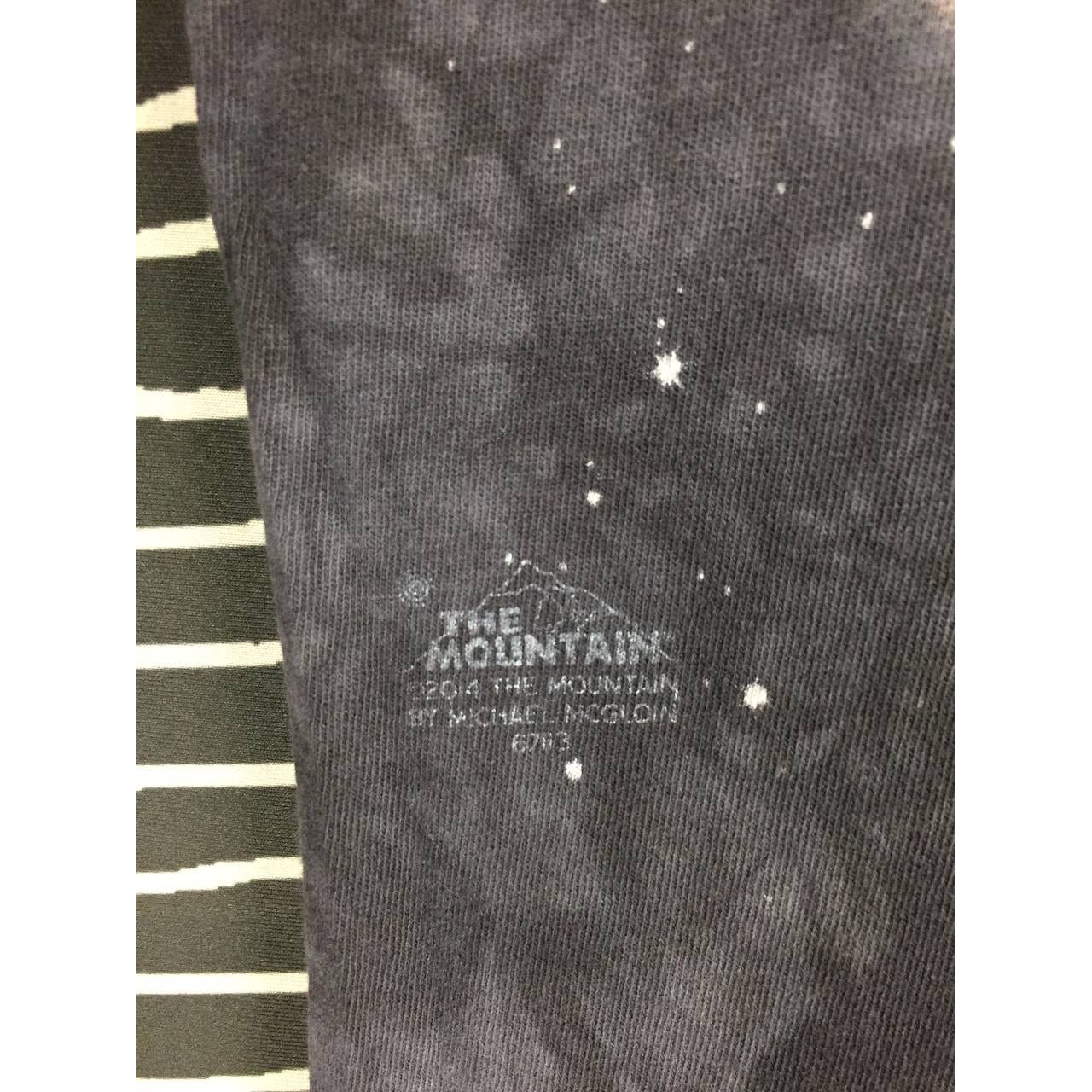 The Mountain The Mountain 2014 By Michael McGloin Ying Yang Wolves Tee Size US M / EU 48-50 / 2 - 6 Thumbnail