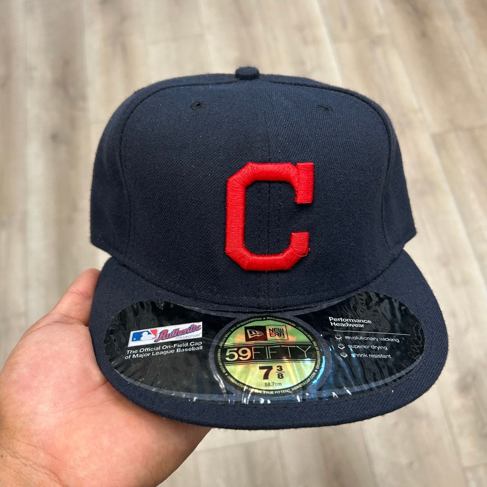 New Era New Era 59FIFTY Cleveland Indians Navy Fitted Hat sz 7 3/8 Size ONE SIZE - 2 Thumbnail