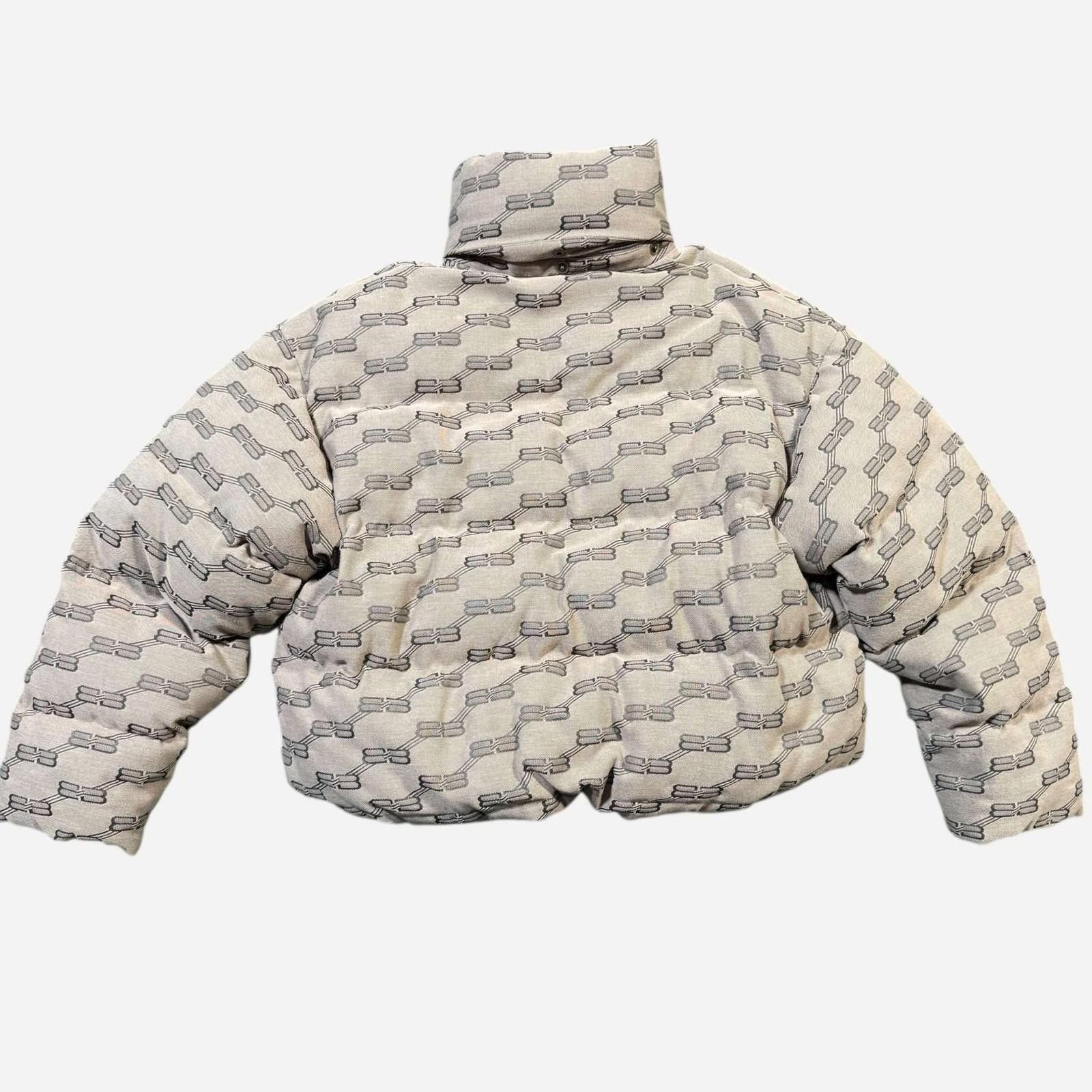 Balenciaga Balenciaga BB Puffer Coat Size S 38 Used Size US M / EU 48-50 / 2 - 3 Thumbnail