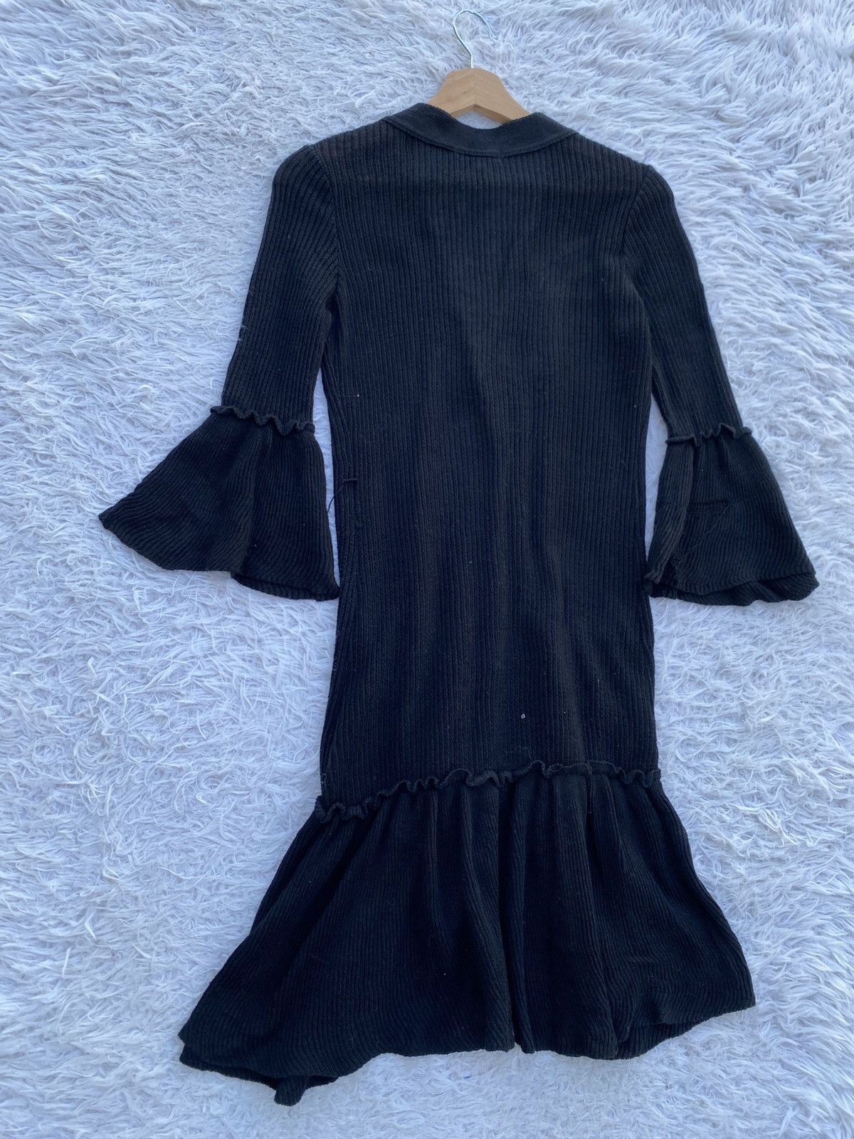 beyonce cut out dress Adidas X Ivy Park Hooded – A Bag In A Shell Womens 5-Piece Shoes Elf Size:12/18 months cf-size-09-5