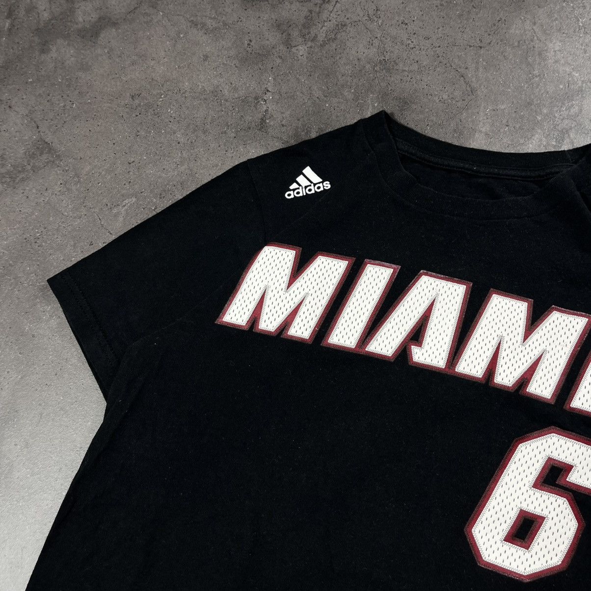 Adidas Vintage 2010s Adidas Miami Heat Lebron James Jersey NBA Tee Size US S / EU 44-46 / 1 - 3 Thumbnail