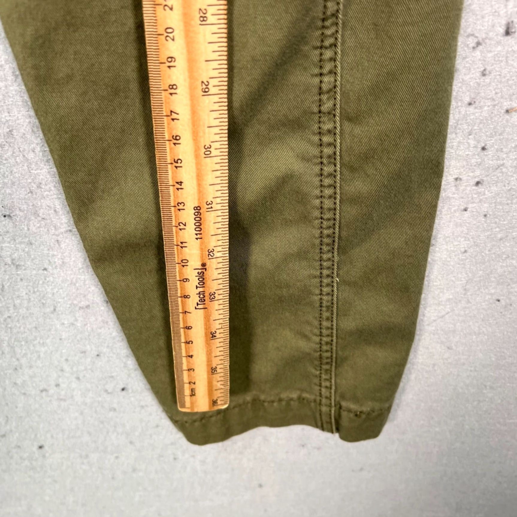 Levi's Levi's Mens 30 Military Green Cargo Pants Twill Cotton Blend Utility Trousers Pants Size US 30 / EU 46 - 6 Thumbnail