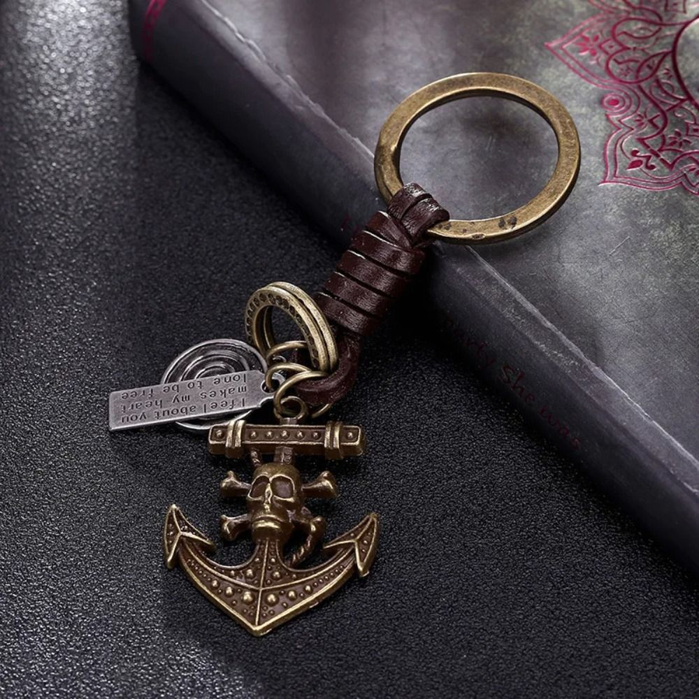 Jewelry × Vintage Vintage Skeleton Keychain Size ONE SIZE - 1 Thumbnail
