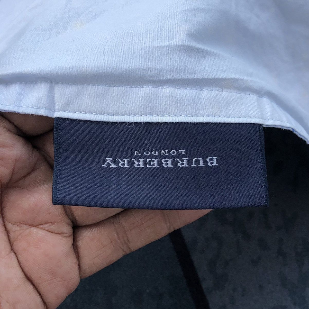 Burberry Burberry Goose Feather Blanket 150cm x 210cm Made In Japan Size ONE SIZE - 12 Thumbnail