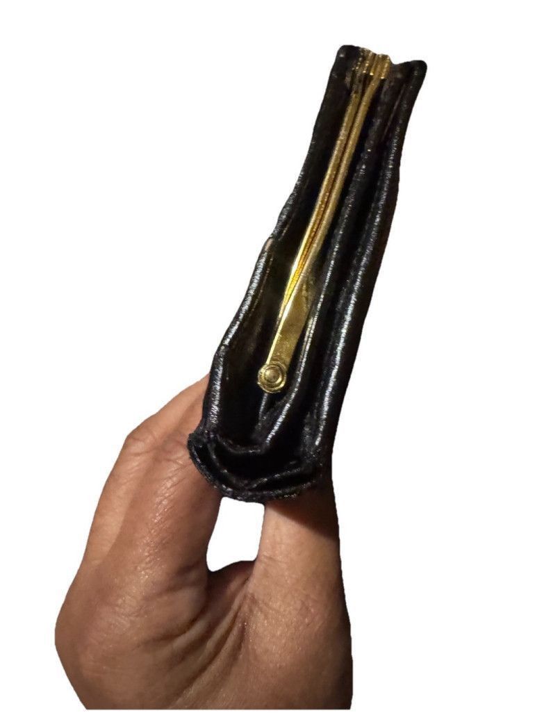 Saint Laurent Paris Yves Saint Laurent Embossed Leather Bifold Wallet Size ONE SIZE - 5 Thumbnail