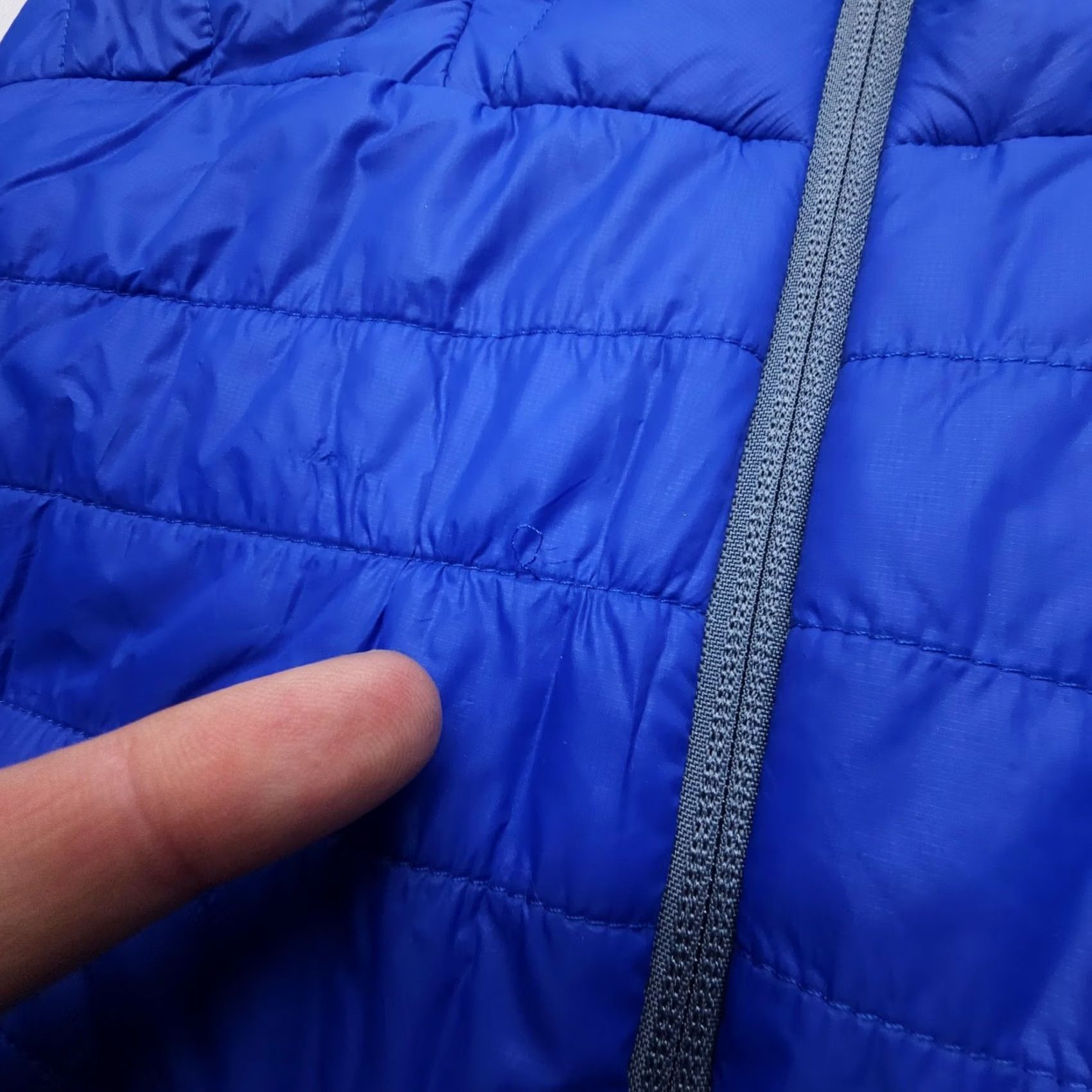 Vintage Norrona Falketind Primaloft 100 Puffer Vest Mens Small Blue Hiking Ultralight Windbreaker Full Zip Lined Stand-Up Collar Outdoor Vest Regular Fit Size US S / EU 44-46 / 1 - 5 Thumbnail