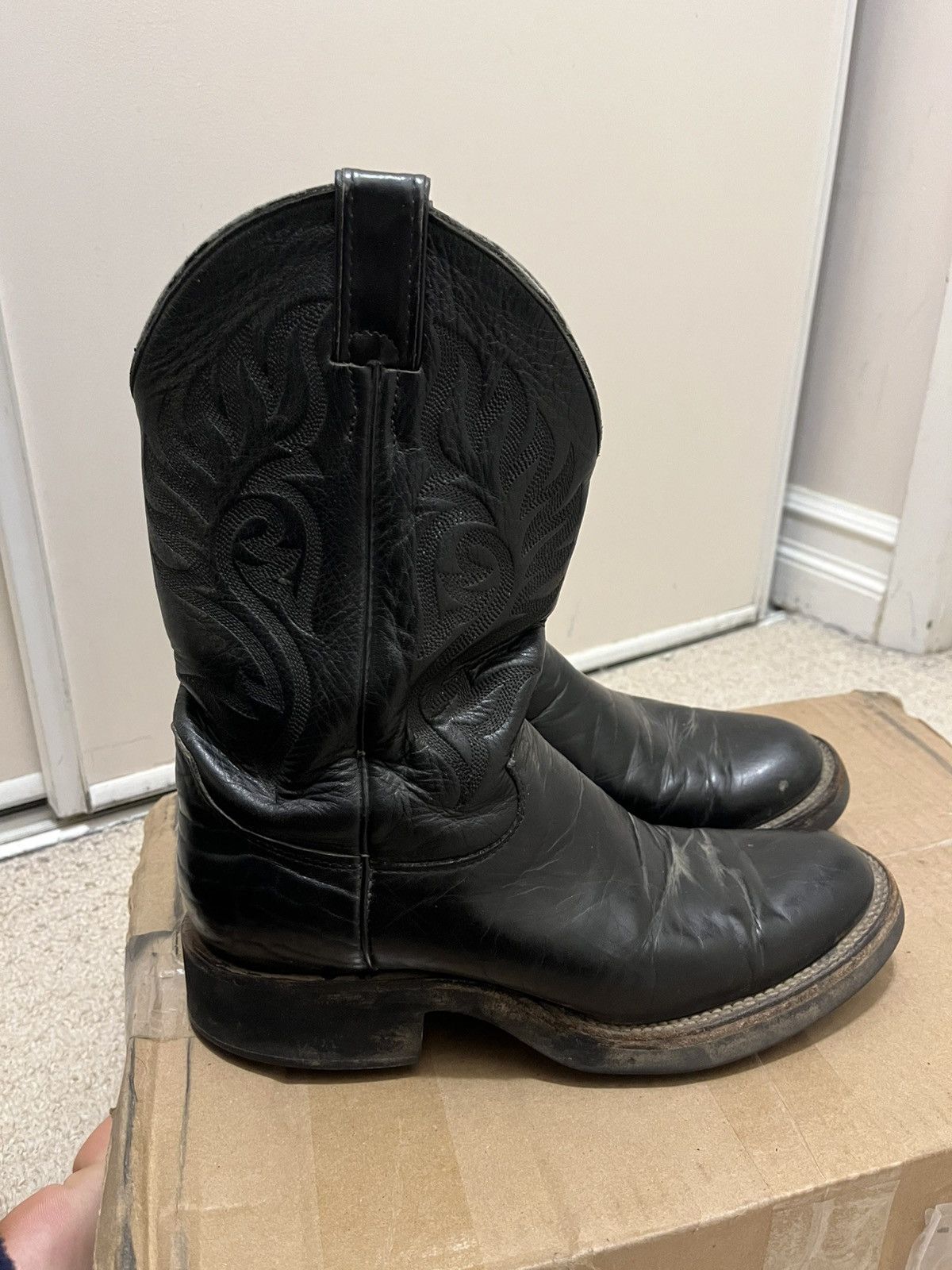 Vintage BLACK PAIR OF COWBOY BOOTS Size US 8 / EU 41 - 3 Thumbnail