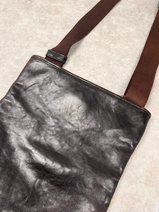 Yves Saint Laurent AW2002 Yves Saint Laurent Brown Leather Shoulder Bag Size ONE SIZE - 3 Thumbnail