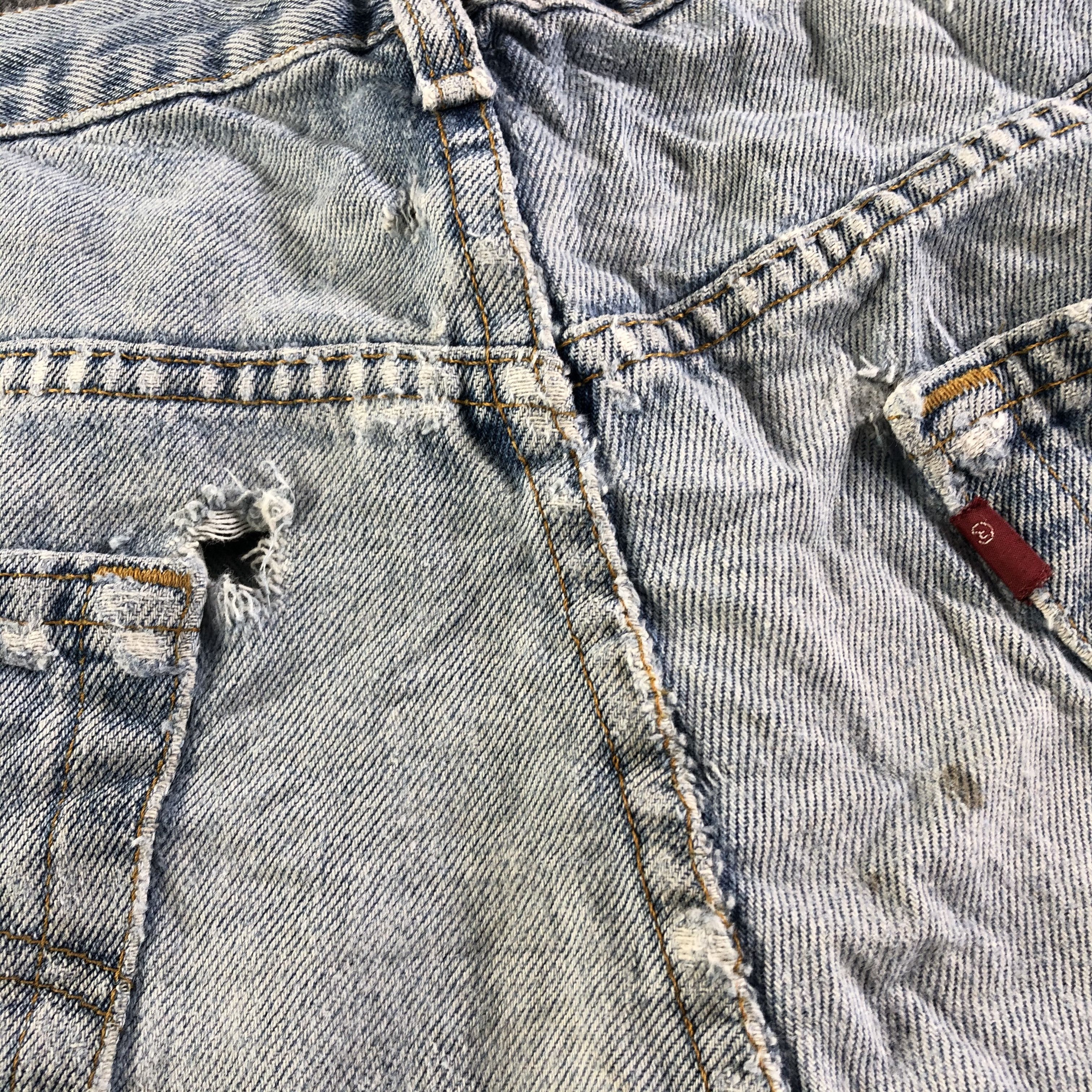 Levi's Vintage 90s Light Wash Levis 550 Jeans-J4193 Size US 37 - 10 Thumbnail