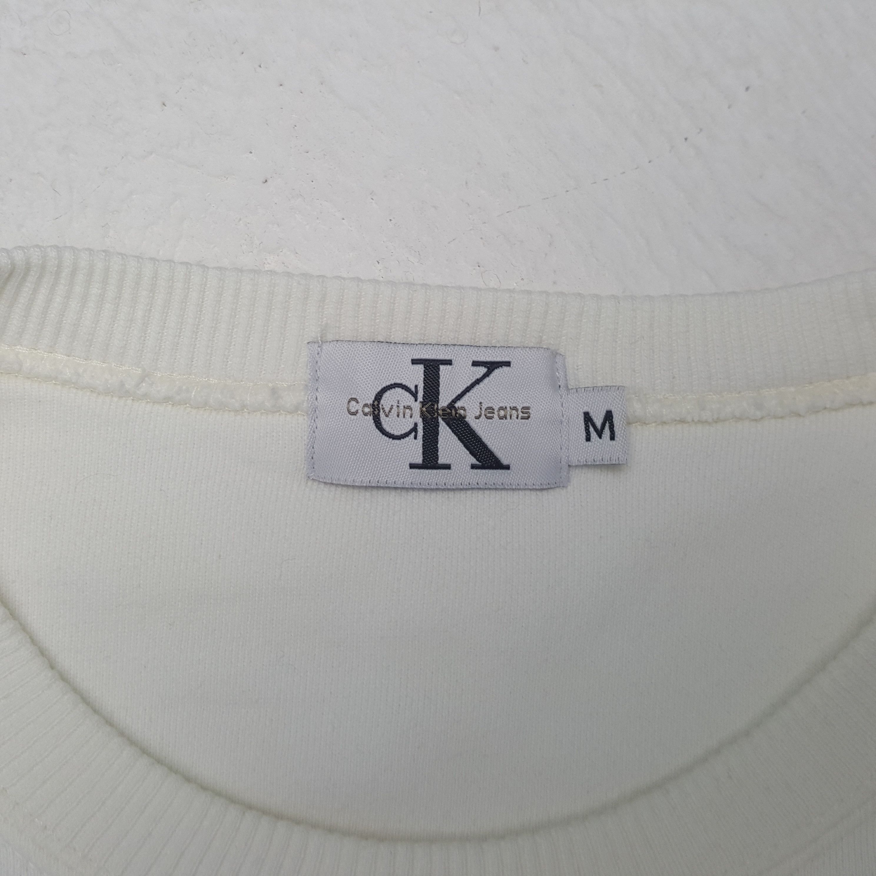 Calvin Klein CALVIN KLEIN Logo Spellout Design Sweatshirt C295N5 Size US M / EU 48-50 / 2 - 4 Thumbnail