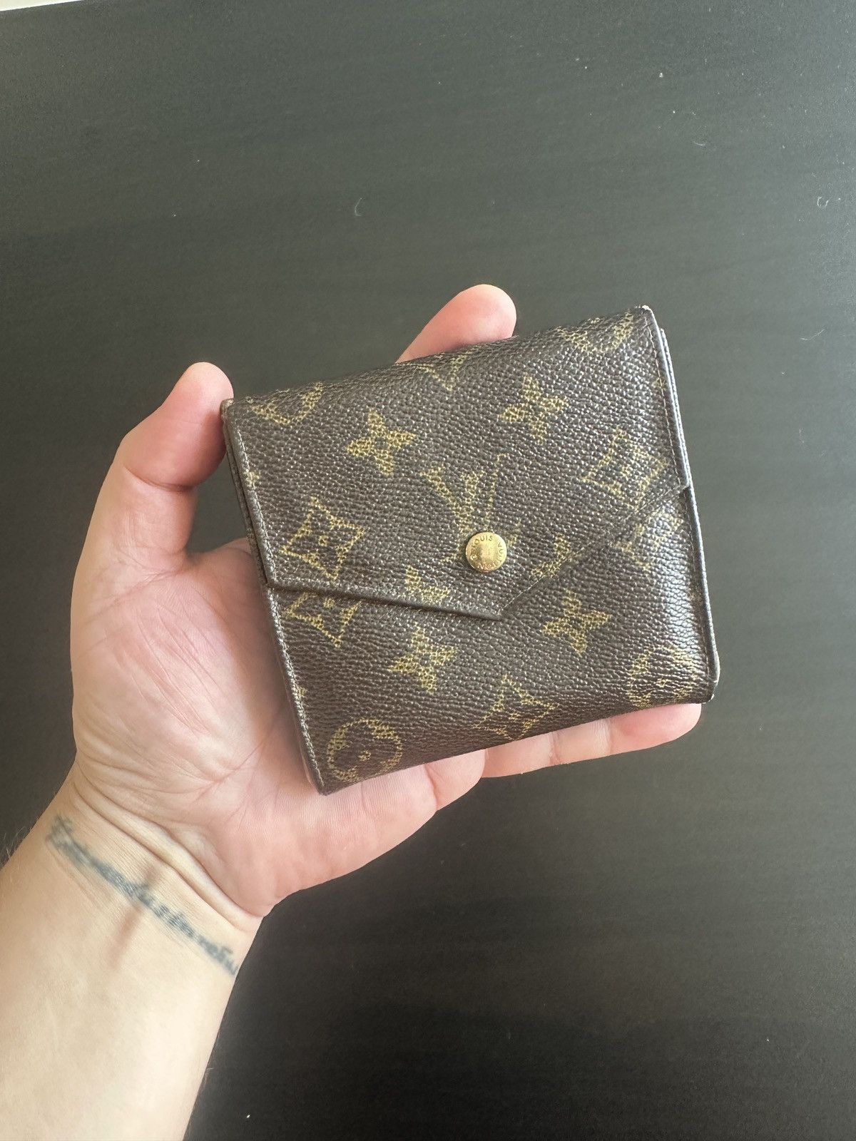 Louis Vuitton Authentic Vintage Louis Vuitton Monogram Elise Wallet Size ONE SIZE - 2 Thumbnail