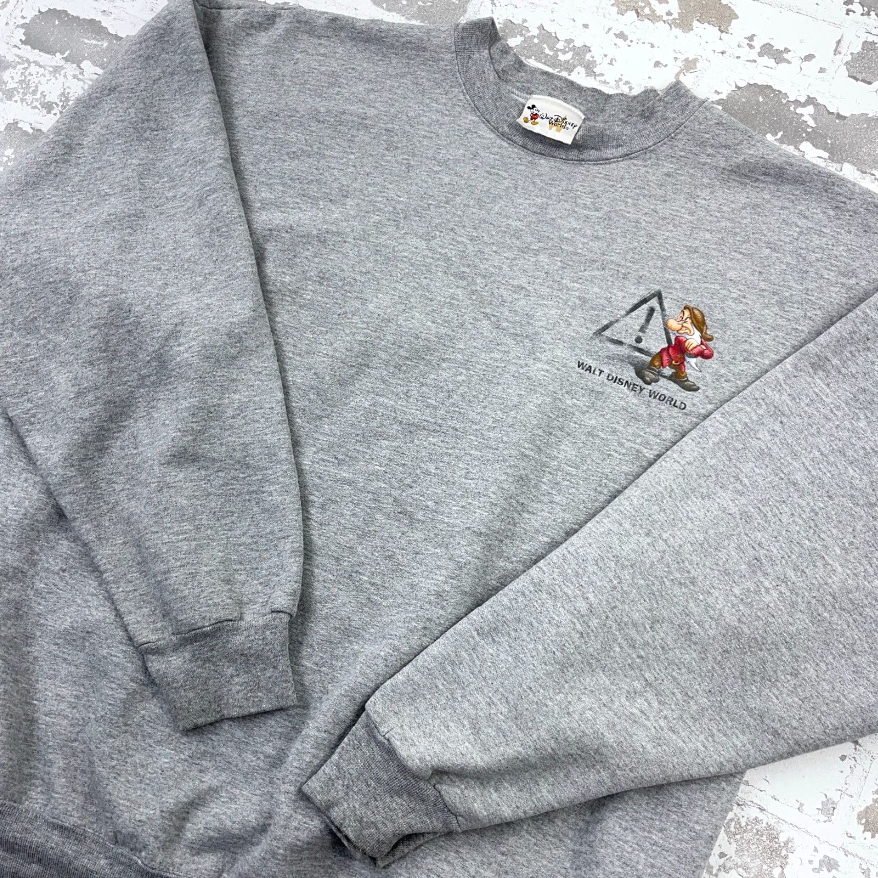Disney VINTAGE Disney Sweatshirt Crewneck XL Gray Dopey Dwarf Y2K 2000s Retro Mens Size US XL / EU 56 / 4 - 4 Thumbnail