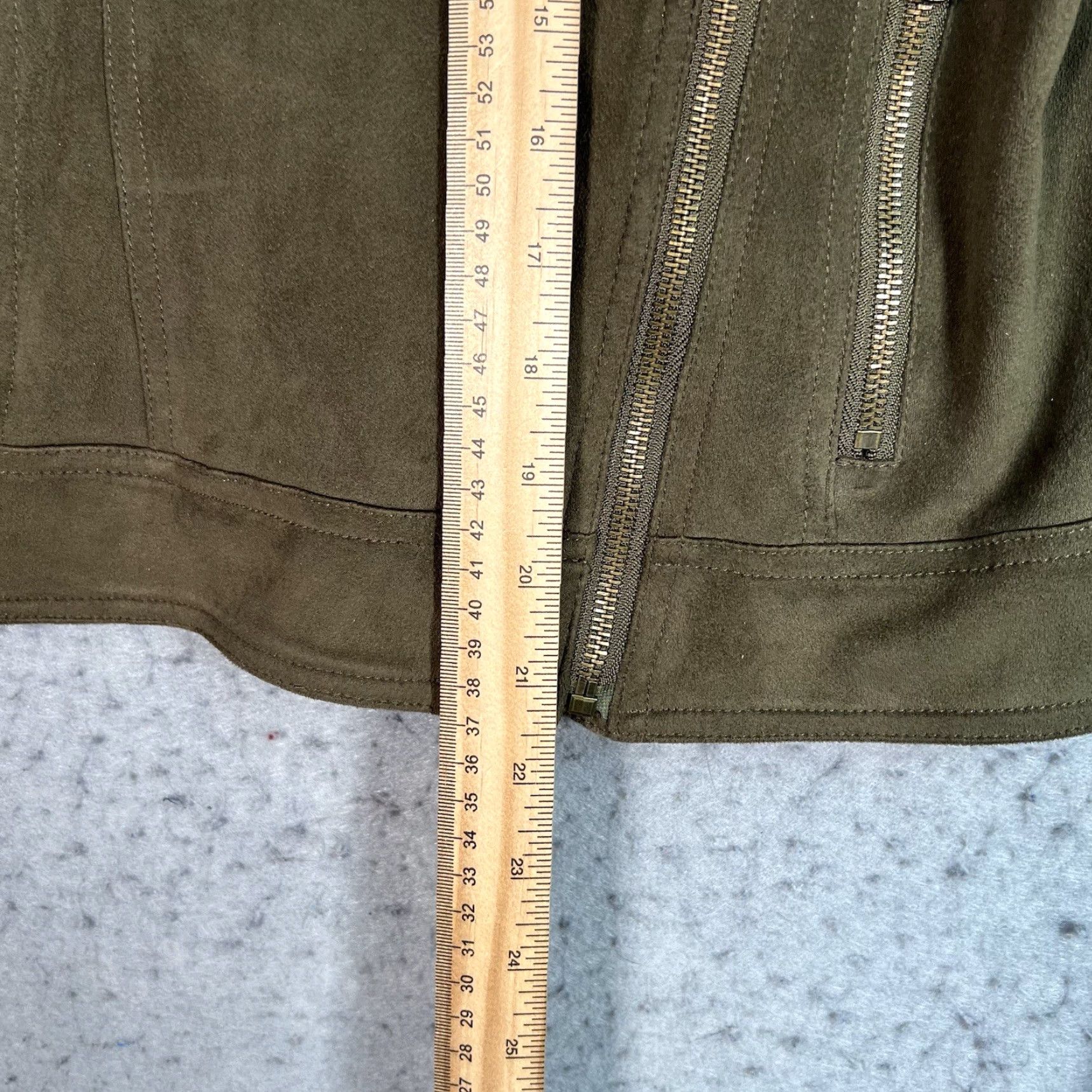 Vintage New York & Company Biker Jacket Womens XS Olive Green Faux Suede Motorcycle Jacket, Regular, Zip, Long Sleeve, Polyester, Green, Womens, Jacket Size XS / US 0-2 / IT 36-38 - 3 Thumbnail