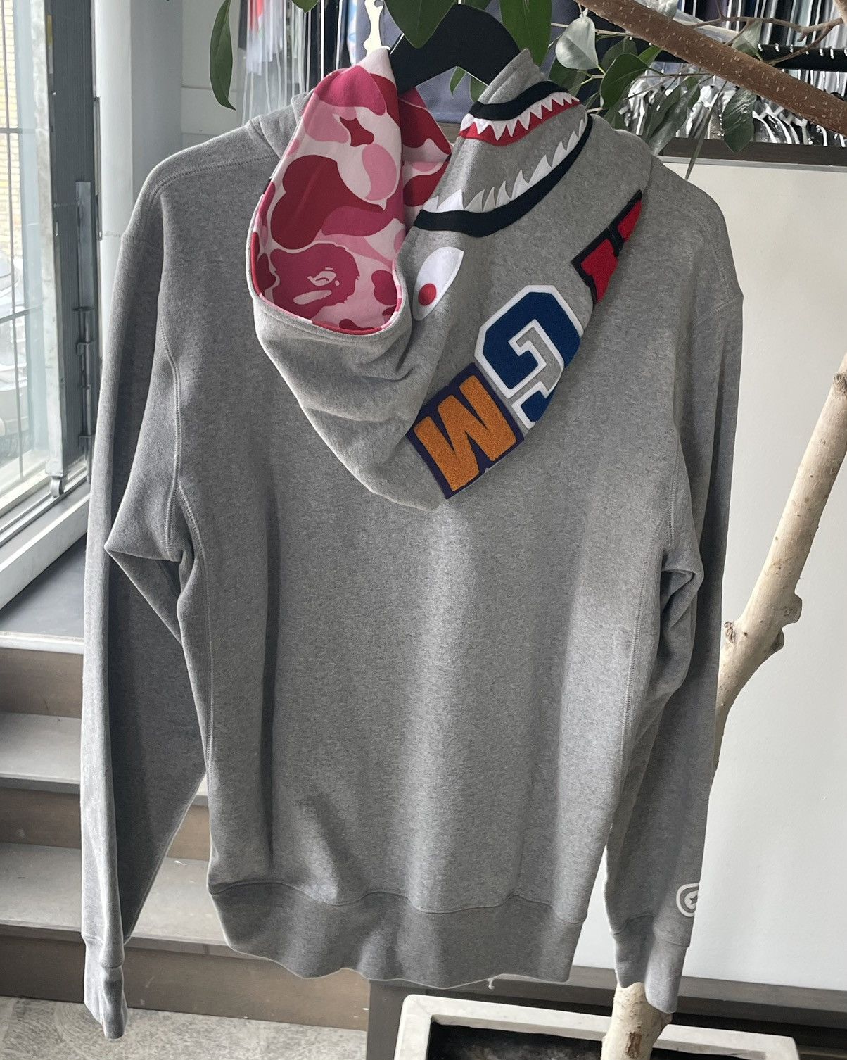 Bape Bape Shark Pullover Inside Camo Hoodie Grey/Pink Size US L / EU 52-54 / 3 - 5 Thumbnail