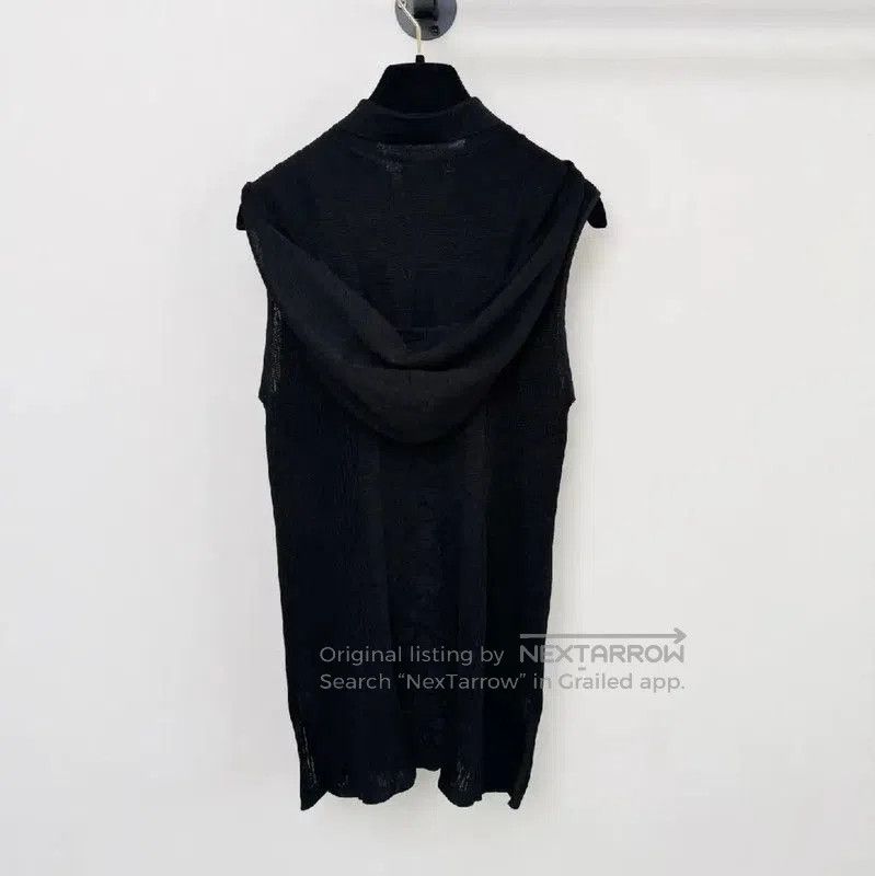 Chanel Chanel Black Sleeveless Sweater with Collar . Size M / US 6-8 / IT 42-44 - 2 Thumbnail