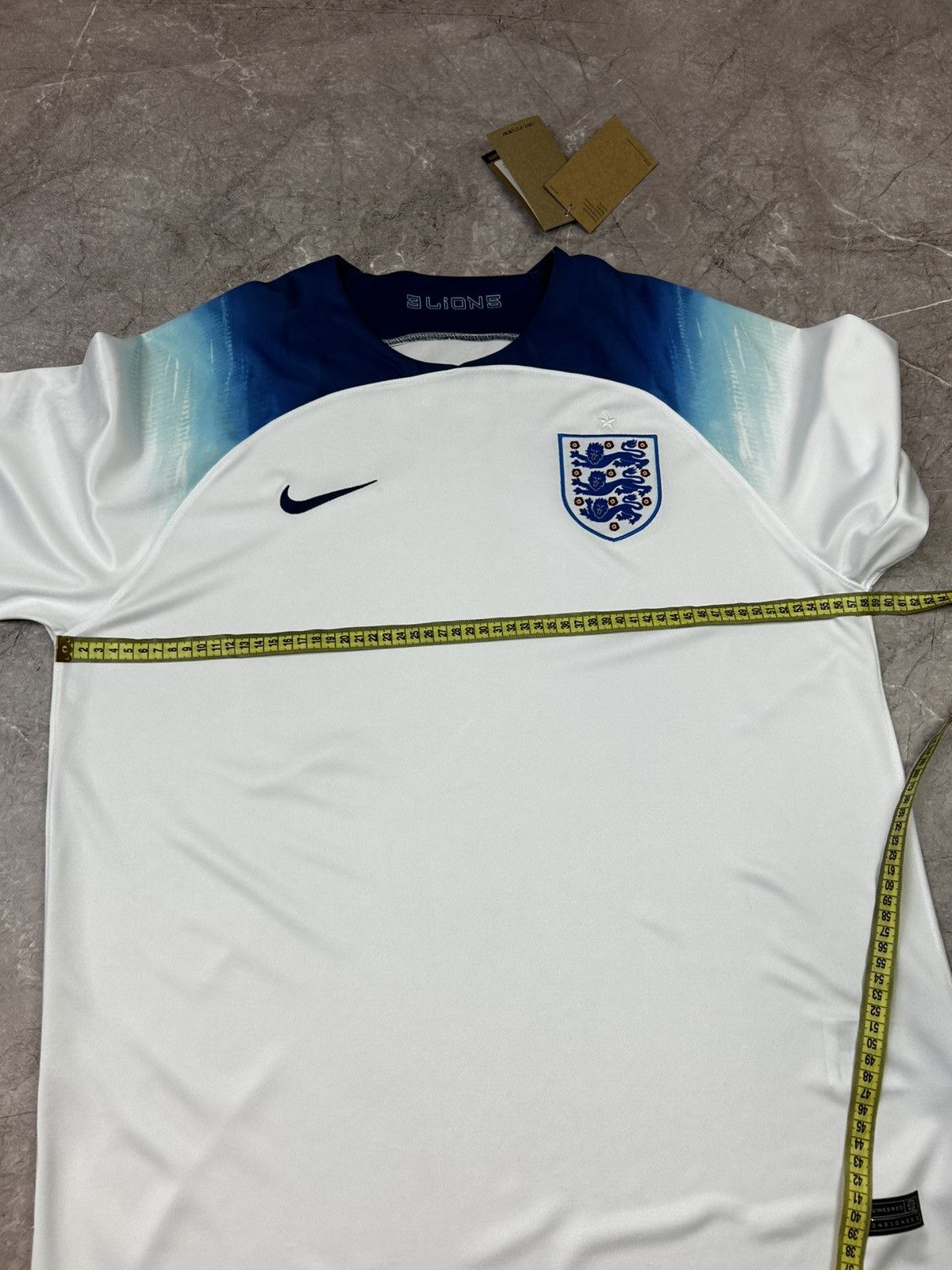 Nike Nike England soccer jersey size xxl Size US XXL / EU 58 / 5 - 12 Thumbnail