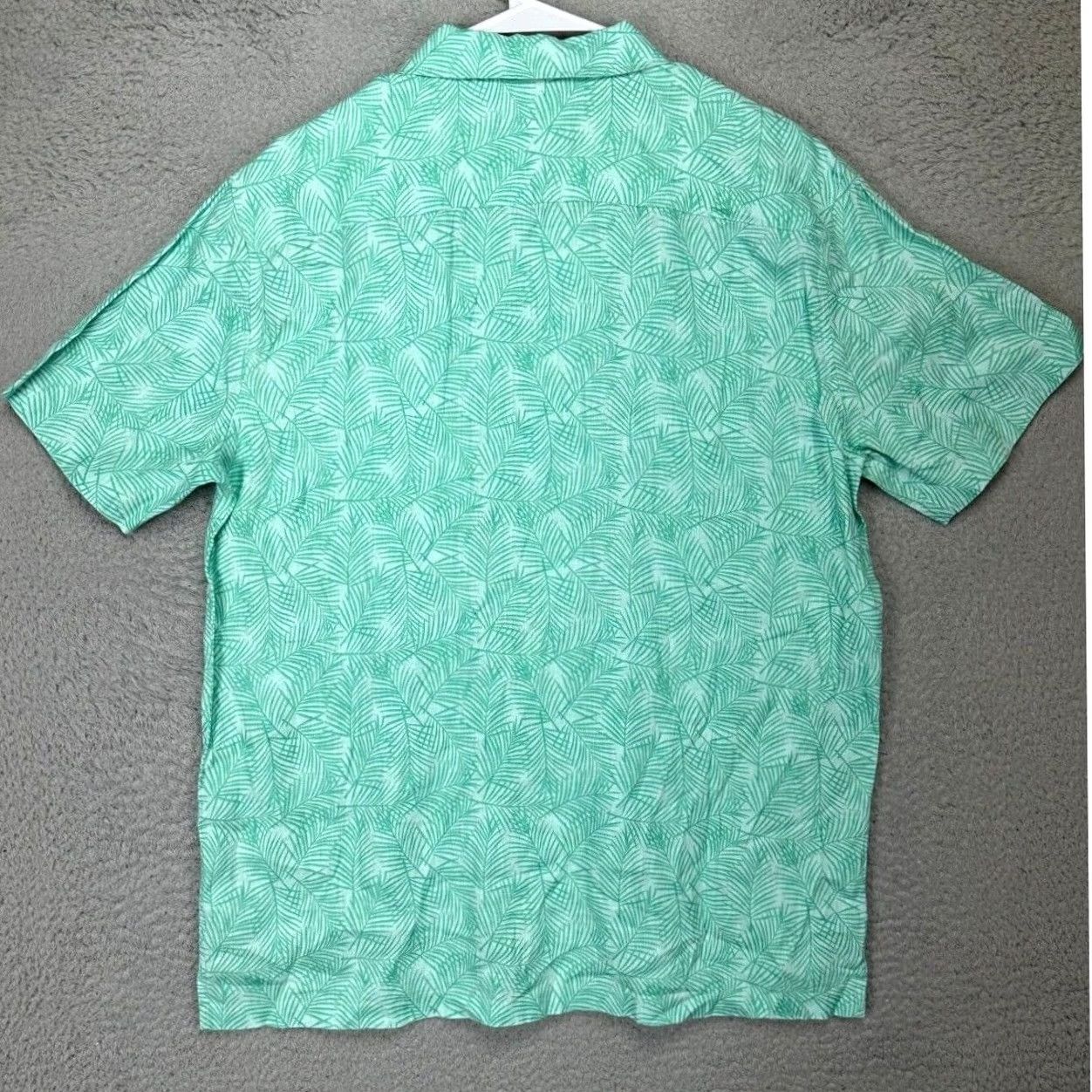 Vineyard Vines Vineyard Vines Hawaiian Shirt Mens Medium Green Linen Button-Up Whale NEW Size US M / EU 48-50 / 2 - 2 Thumbnail
