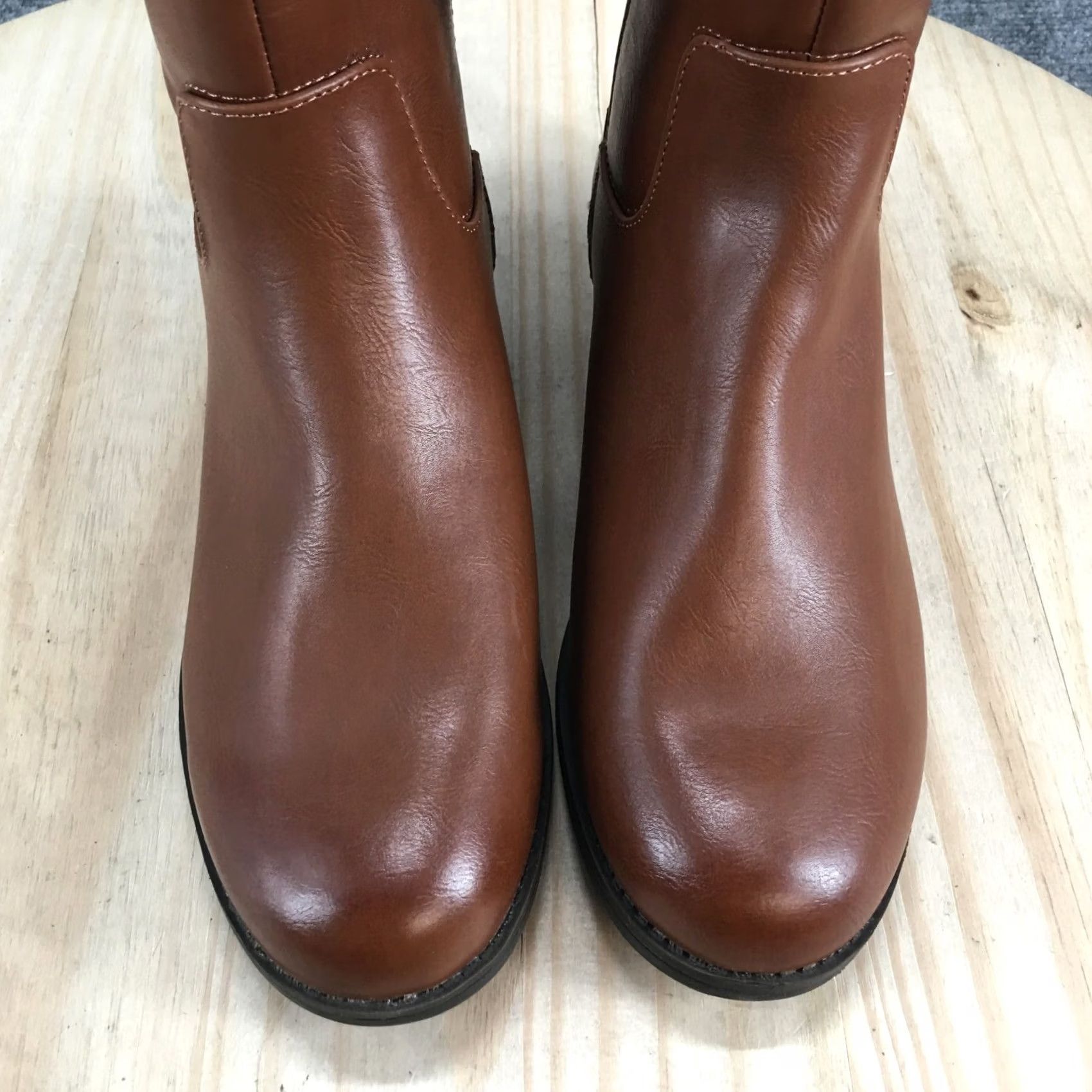 Vintage Universal Thread Boots Women 9 Brisa Tall Zip Riding Brown Faux Leather Boots Knee High Women’s Riding Boot Brown Zip Footwear Authentic Boots Size US 9 / IT 39 - 3 Thumbnail